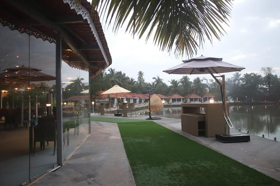 Veda5 Wellness Retreat&Spa Velha Goa Exterior foto