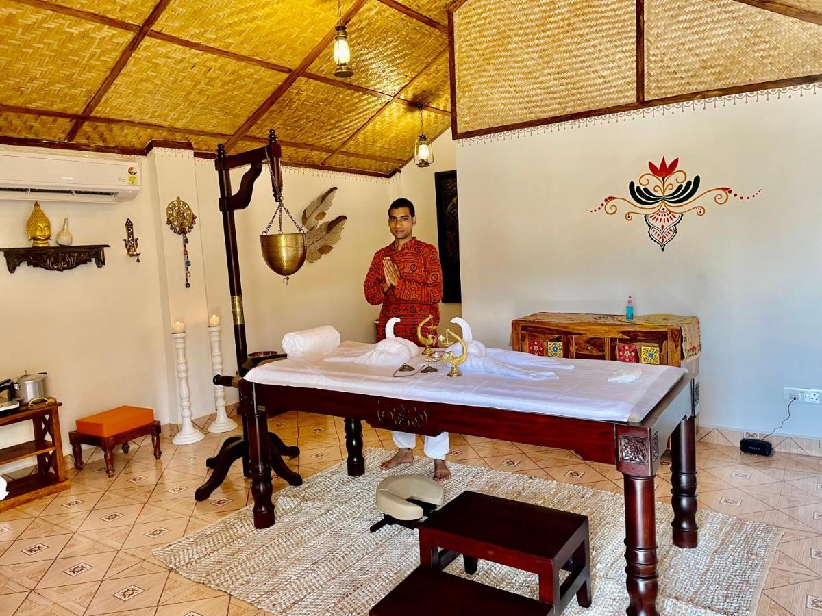 Veda5 Wellness Retreat&Spa Velha Goa Exterior foto