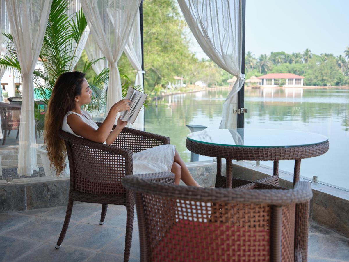 Veda5 Wellness Retreat&Spa Velha Goa Exterior foto